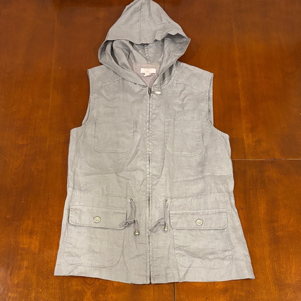 St. Tropez West Charcoal Linen Vest,‎ M